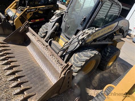 Used New Holland L230 Skid Steers for Sale (18 listings)